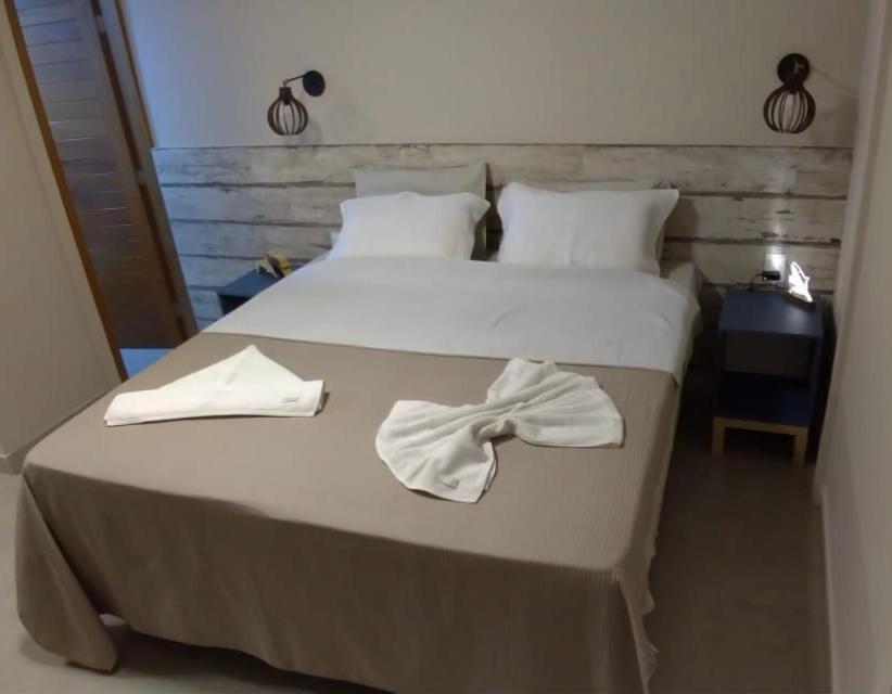 Inn Alma Noronha *